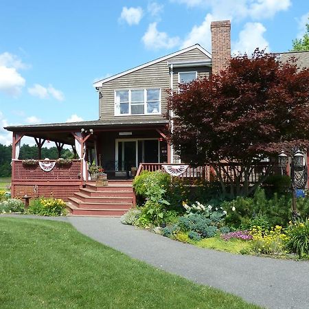 On Cranberry Pond Bed&Breakfast Middleborough Exterior foto